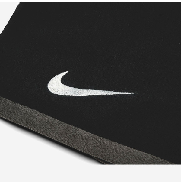 Полотенце Nike Fundamental Towel Medium Black/White 36x80см