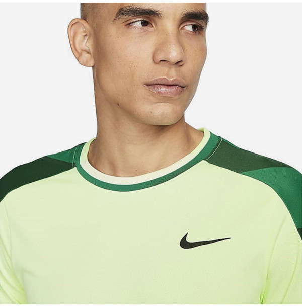 Теннисная футболка Nike Court Slam Dri-Fit Tennis Top FD5195-701