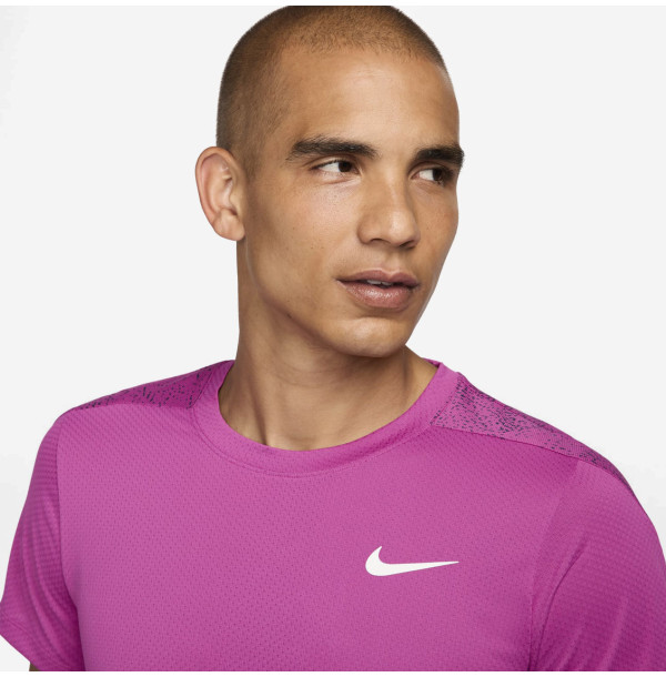 Теннисная футболка Nike Court Slam Dri-Fit Tennis FQ2018-518