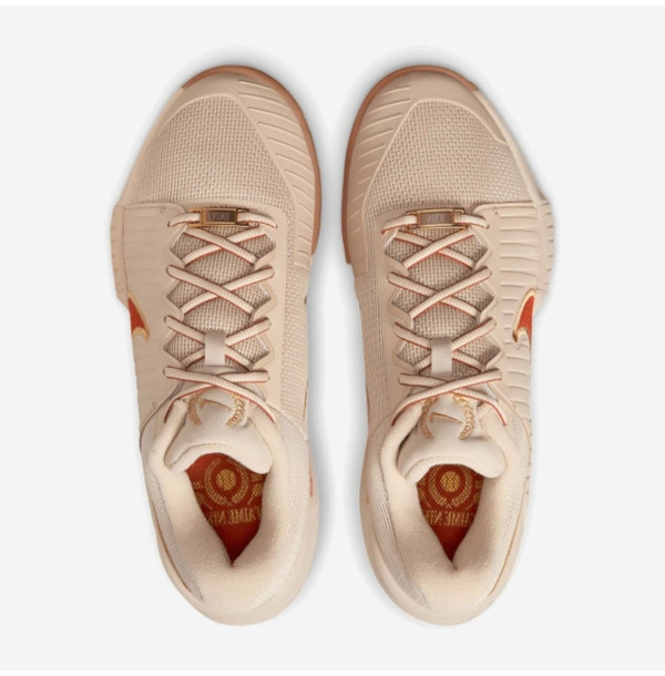 Теннисные кроссовки Nike GP Challenge Pro Premium Clay FN4746-103