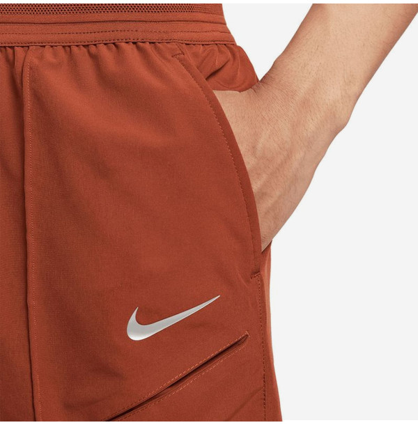 Теннисные шорты Nike Court Dri-FIT Slam Short HM6740-832