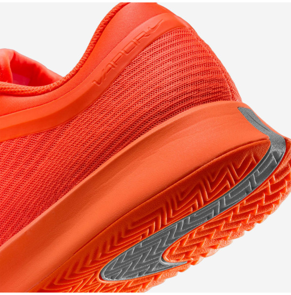Теннисные кроссовки Nike Zoom Vapor Pro 3 Premium Clay IH4352-801