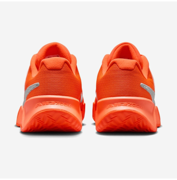 Теннисные кроссовки Nike Zoom GP Challenge Pro Premium Clay HQ2630-800