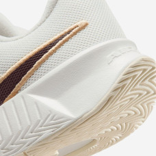 Теннисные кроссовки Nike Zoom GP Challenge Pro Premium HC IB6560-109
