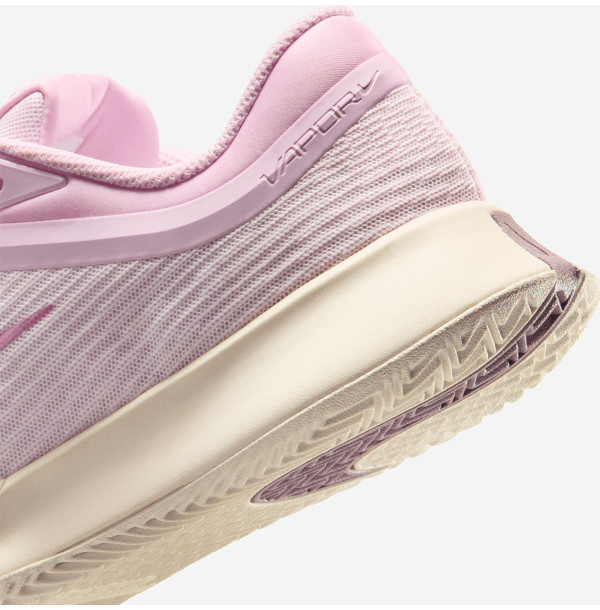 Тенісні кросівки Nike Zoom Vapor Pro 3 Premium Clay HQ6033-601