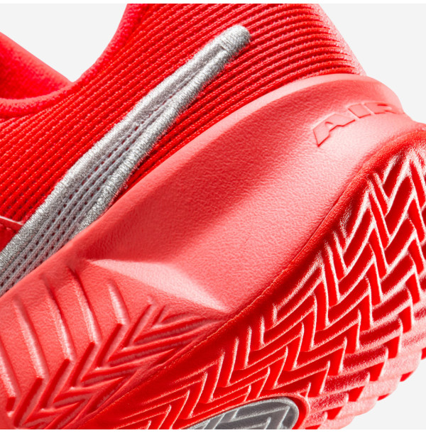 Теннисные кроссовки Nike GP Challenge Pro Premium Clay HQ2611-600