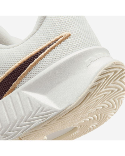 Тенісні кросівки Nike Zoom GP Challenge Pro Premium HC IB6560-109