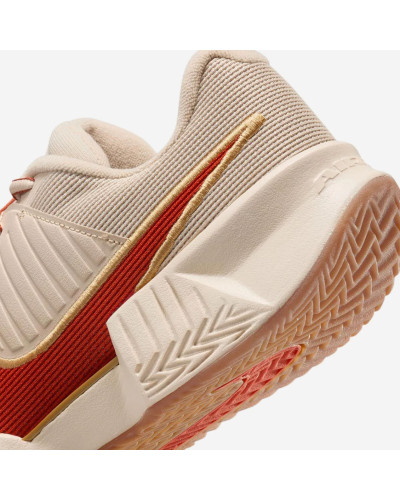 Тенісні кросівки Nike GP Challenge Pro Premium Clay FN4746-103